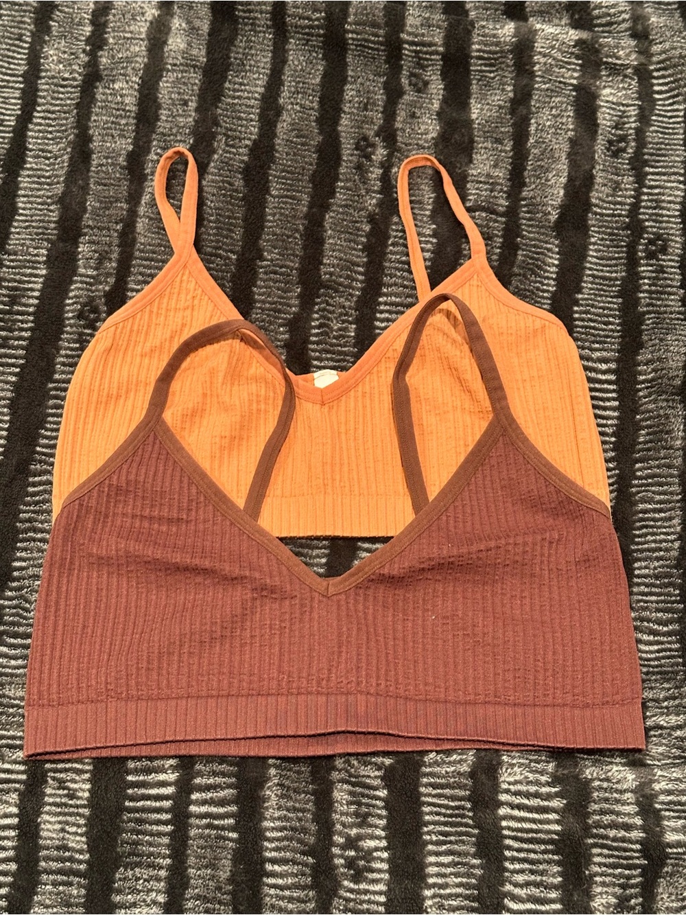 Colsie Ribbed V-Neck Bralette Set in Orange and Brown